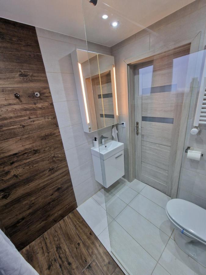R&J Guesthouse Apartment Grindavík Esterno foto